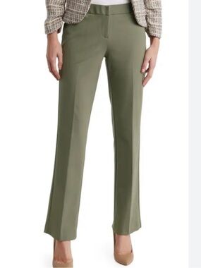 Amanda & Chelsea Olive Green Straight-Leg Trousers